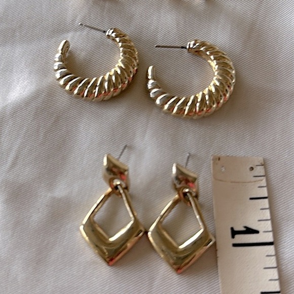 Vintage Gold Tone Textured Statement Earring Set Bow Button, Hoops & Drop Design - Picture 14 of 16